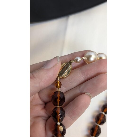 3 for $30 vintage two tone faux pearl and resin necklace | costume jewelry - Picture 7 of 10